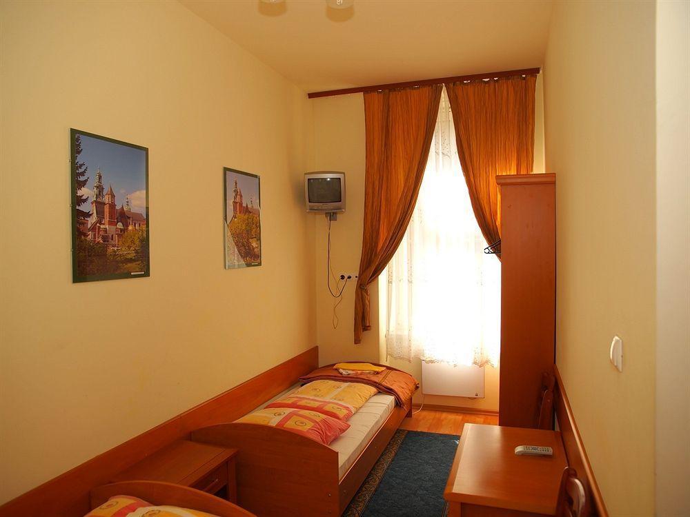 Golden Lion Guest Rooms Szewska 19 Cracovia Esterno foto