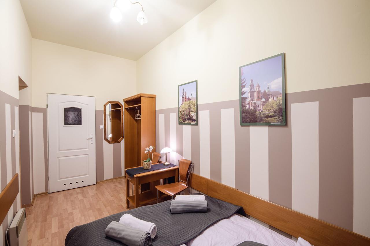 Golden Lion Guest Rooms Szewska 19 Cracovia Esterno foto