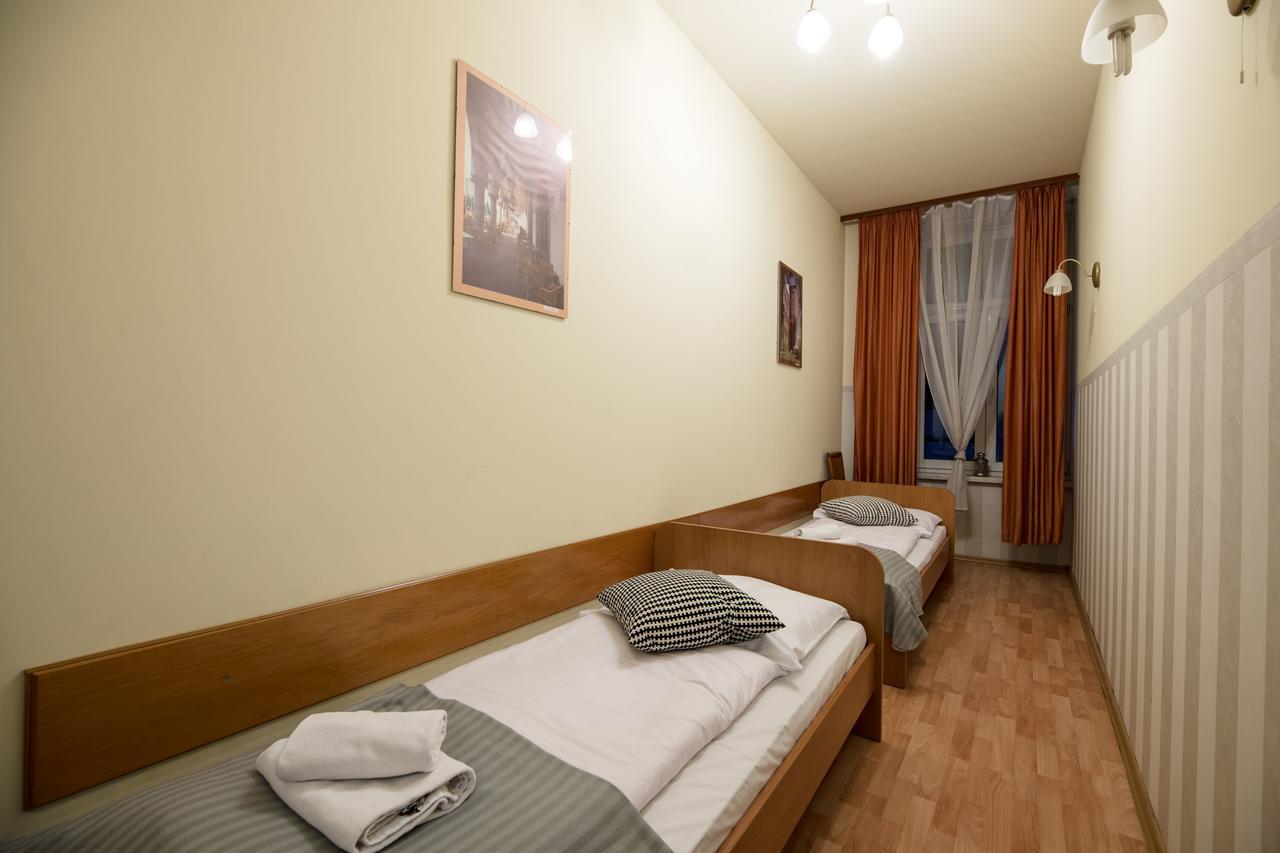 Golden Lion Guest Rooms Szewska 19 Cracovia Esterno foto