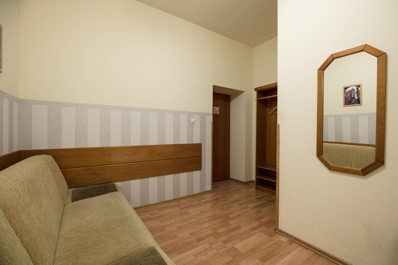 Golden Lion Guest Rooms Szewska 19 Cracovia Esterno foto